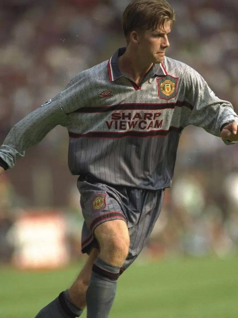 年轻时的贝克汉姆有多帅穿搭,年轻贝克汉姆有多帅