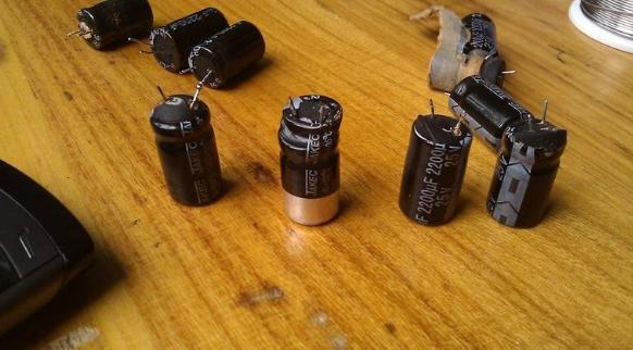 给火花成型机换怀孕电容