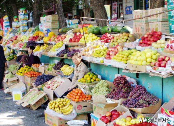满大街水果店暴利,开一个水果店一斤水果利润在多少