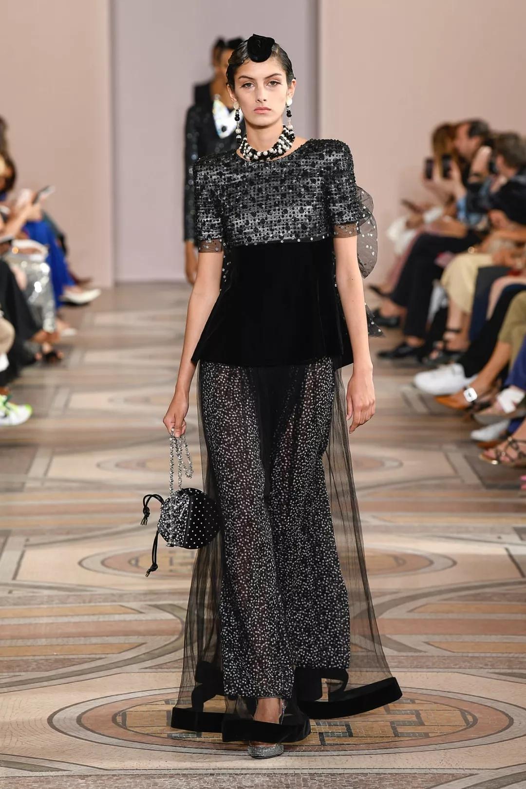 优雅不是炫耀,阿玛尼高定装