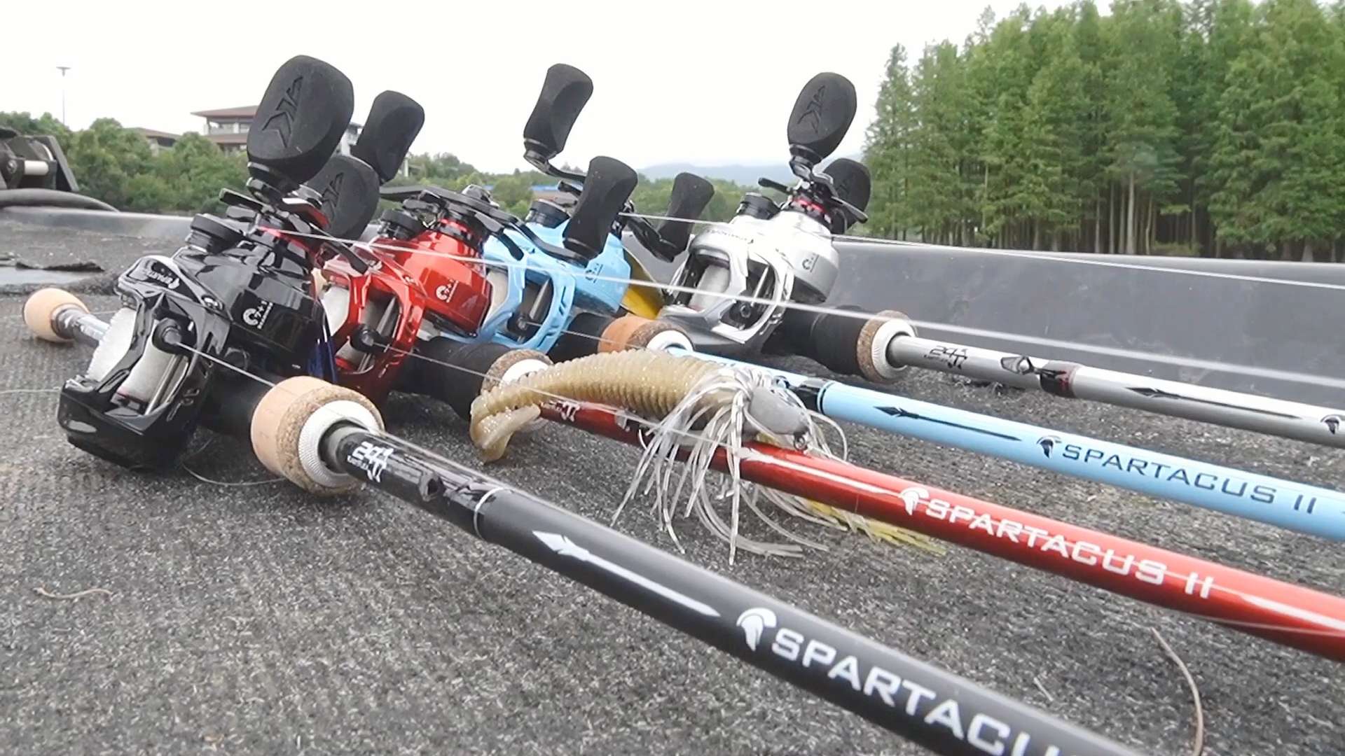 路亚抛投断竿稍的原因,路亚微物竿竿稍断是什么原因