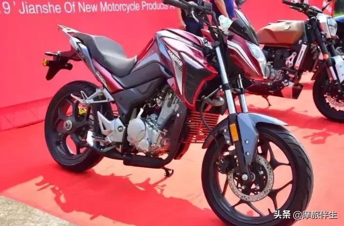 春风250sr单摇臂二手市场价,23款赛250单摇臂多少钱