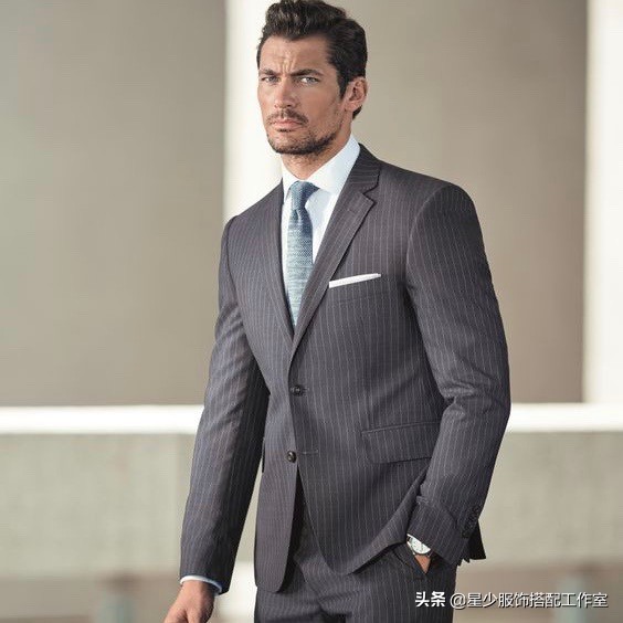 165的个子怎么穿西装,30岁165的男生怎么穿正式西装