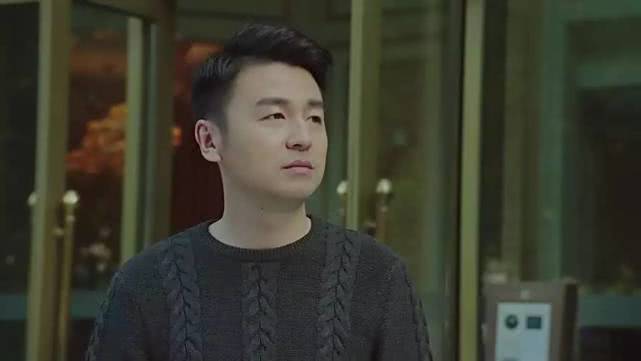 十年前抛妻弃子嫁给白富美,十年前抛弃自己妻子