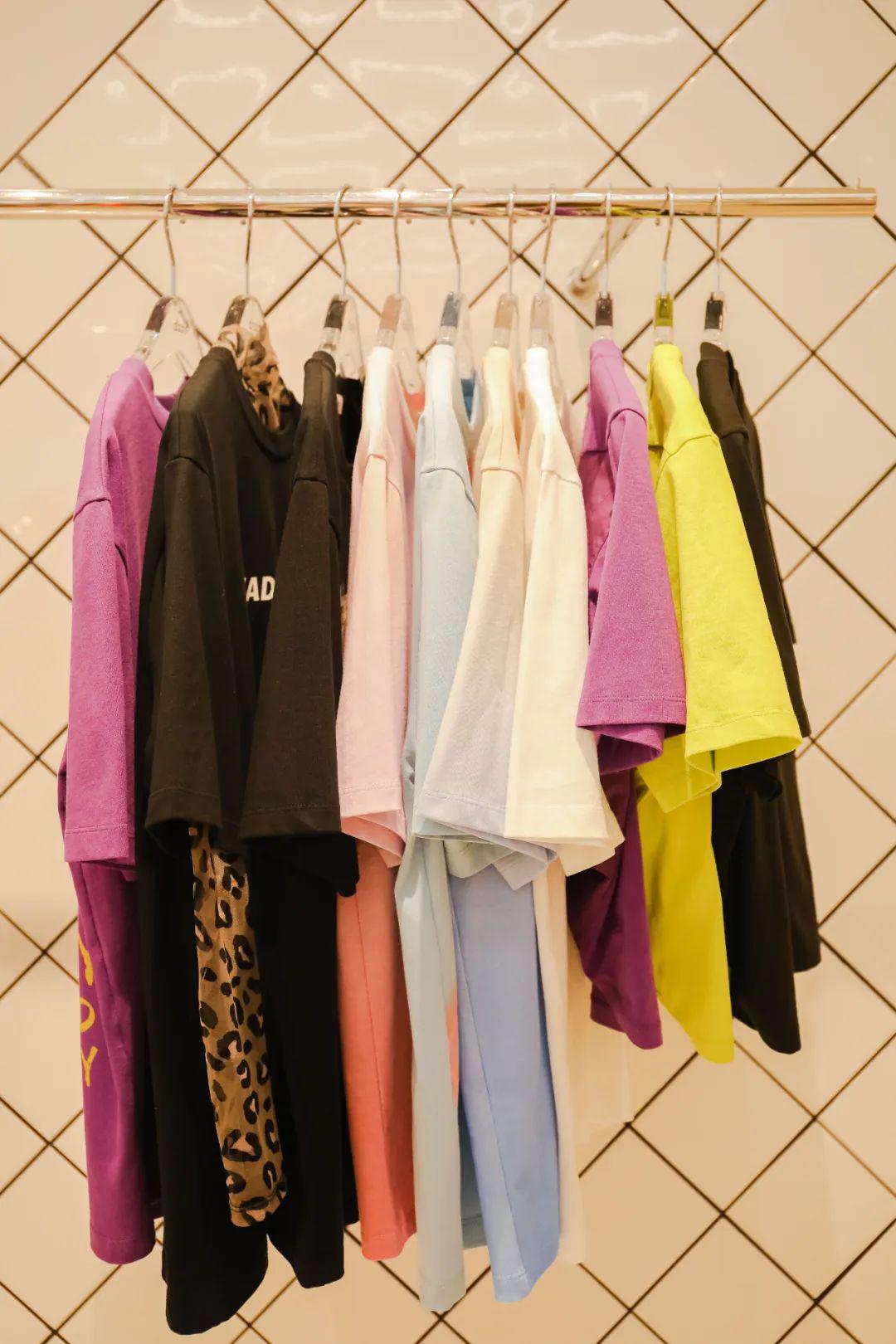 不看血亏！5.9折的克拉钻、买正装送正装的YSL，成都就这儿有