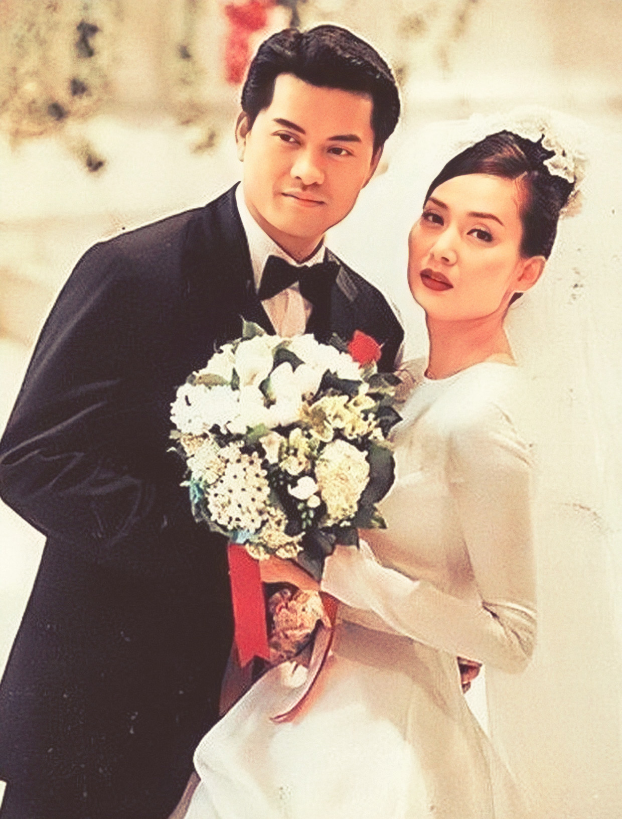 邝美云的现任老公是哪个,港台女神邝美云