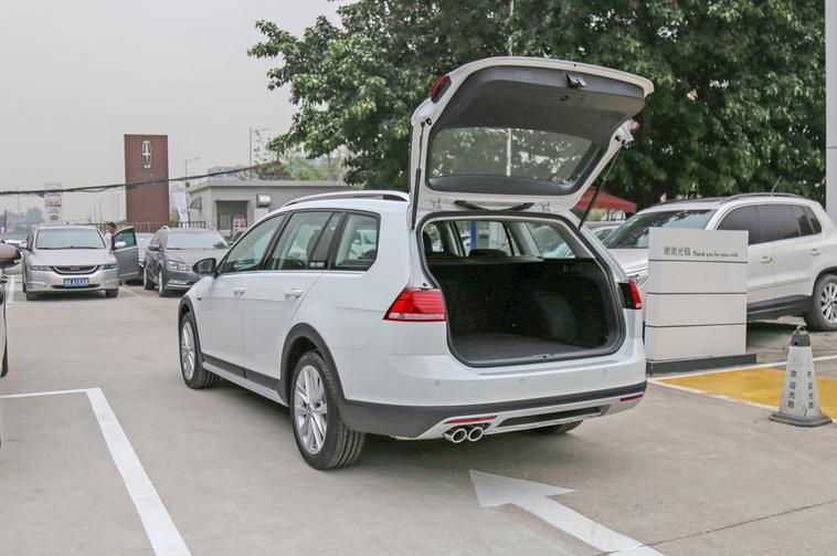 高尔夫旅行版顶配二手车,高尔夫旅行版降价