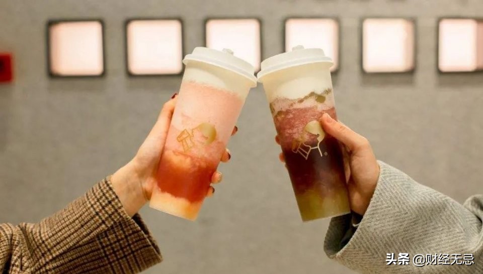 喜茶和茶颜悦色排队,茶颜悦色排队喜茶