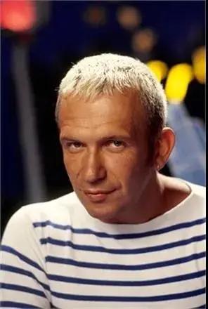 好物丨Jacquemus：从无名小镇闯入世界，南法农夫的时尚逆袭