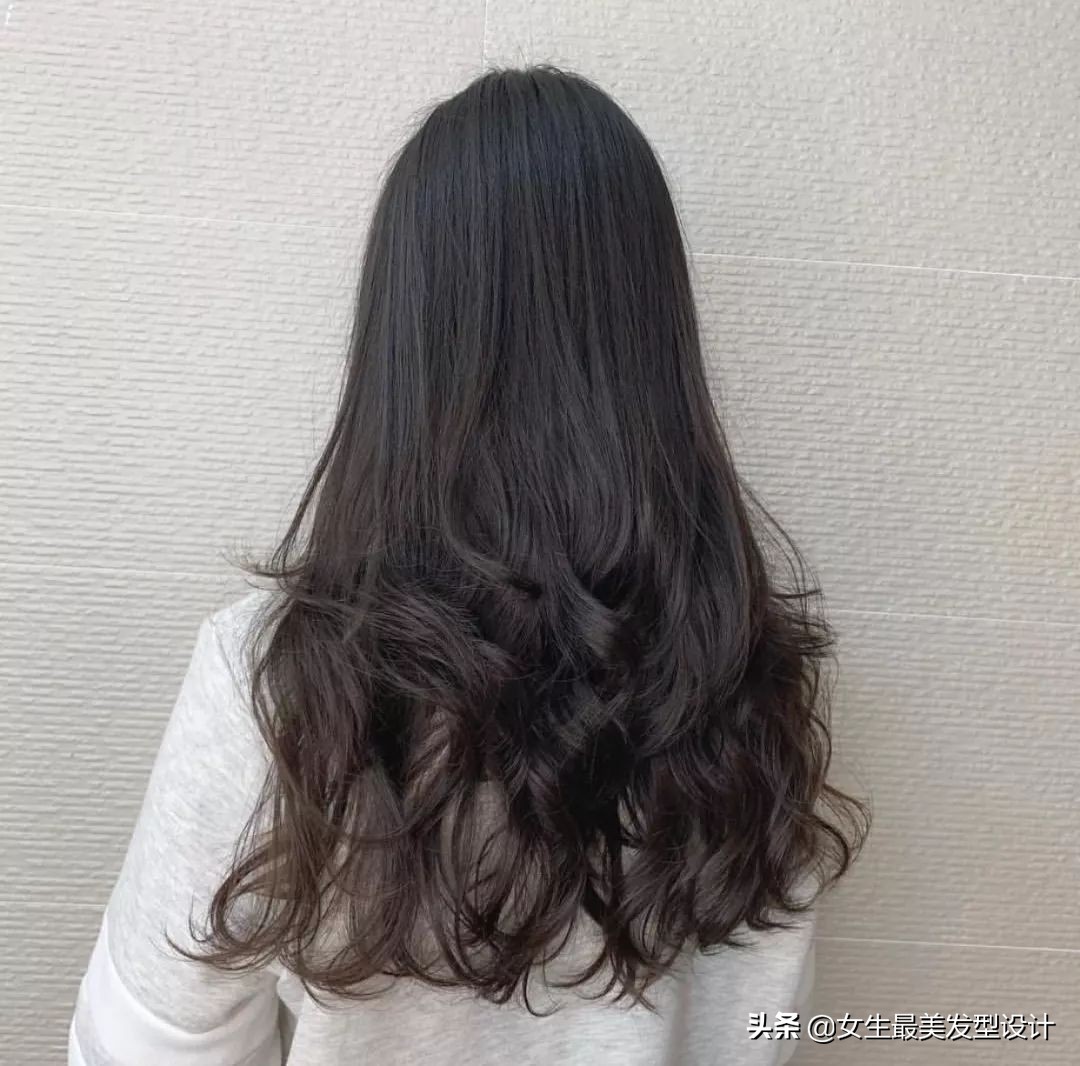 烫发中长内扣怎么打理,烫发女生推荐中长好打理