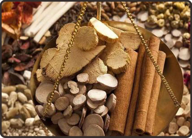 痛风怎么用中医治疗,中医治疗痛风病会有哪些风险