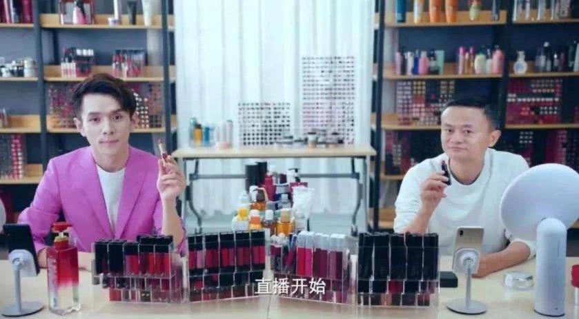 曝李佳琦在上海买13亿豪宅,李佳琦13亿买豪宅年轻人怎么看