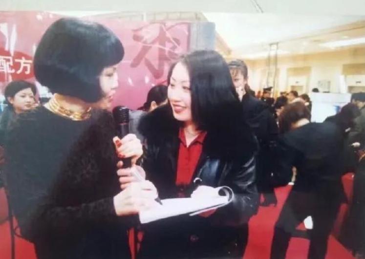 靳羽西的传奇一生,靳羽西的一生简历