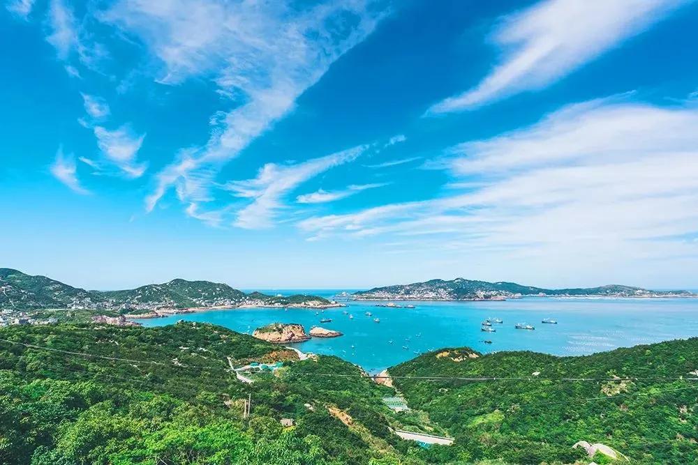 海花岛希尔顿海鲜自助餐团购,在希尔顿住酒店可以免费吃自助餐