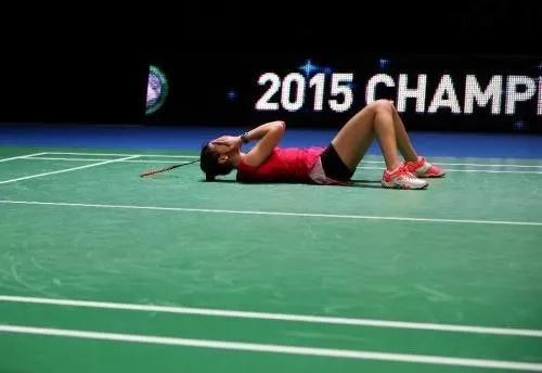 羽毛球吃红牌的后果,羽毛球红牌罚下后会怎么样