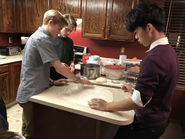 靠谱的美国游学机构,美菲游学专业夏令营