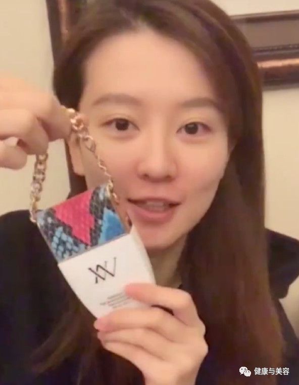 乔欣现实版粉底液 (乔欣化妆包护肤)