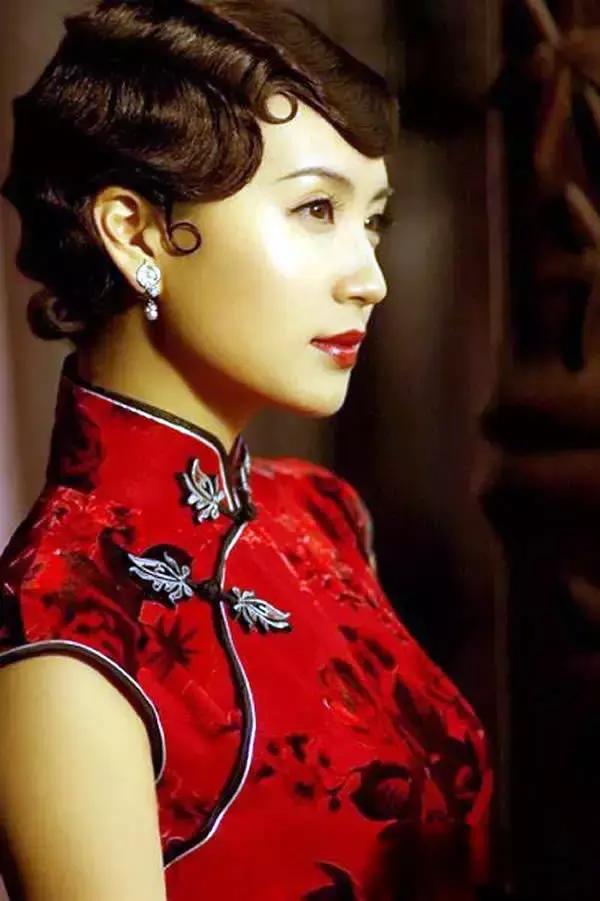旗袍的倾国倾城,旗袍女人一种倾国倾城的美