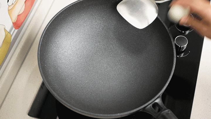 九阳铝合金不粘锅测评,九阳不粘锅平底煎锅测试