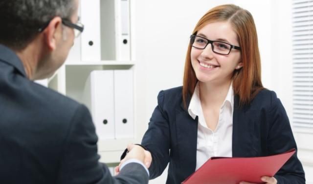 面试官让你做你没有做过的工作,当面试官问你完不成业绩怎么办