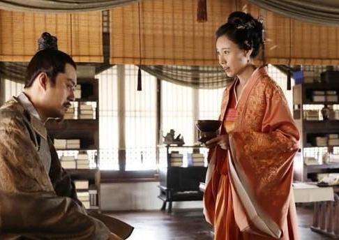 扔泥巴之高手过招，盛老太太假作不知明兰泪流成河王若弗喜形于色