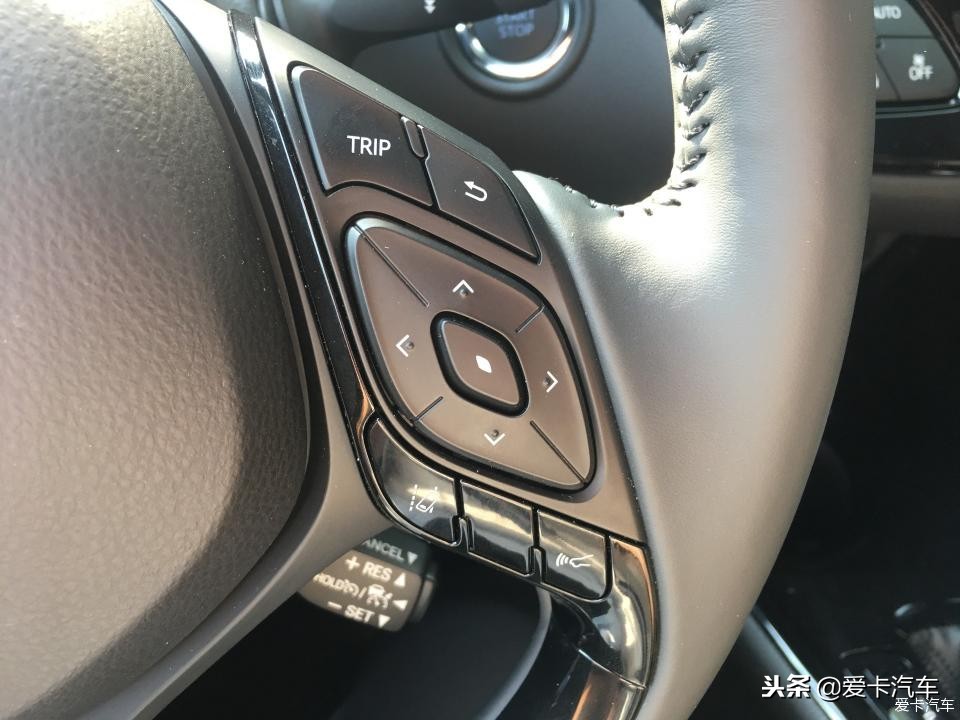 丰田c-hr豪华版提车实价,丰田c-hr提车价格