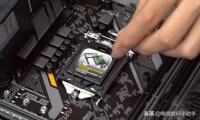 rog全家桶装机实录组装电脑,自己组装台式电脑最简单配置方法