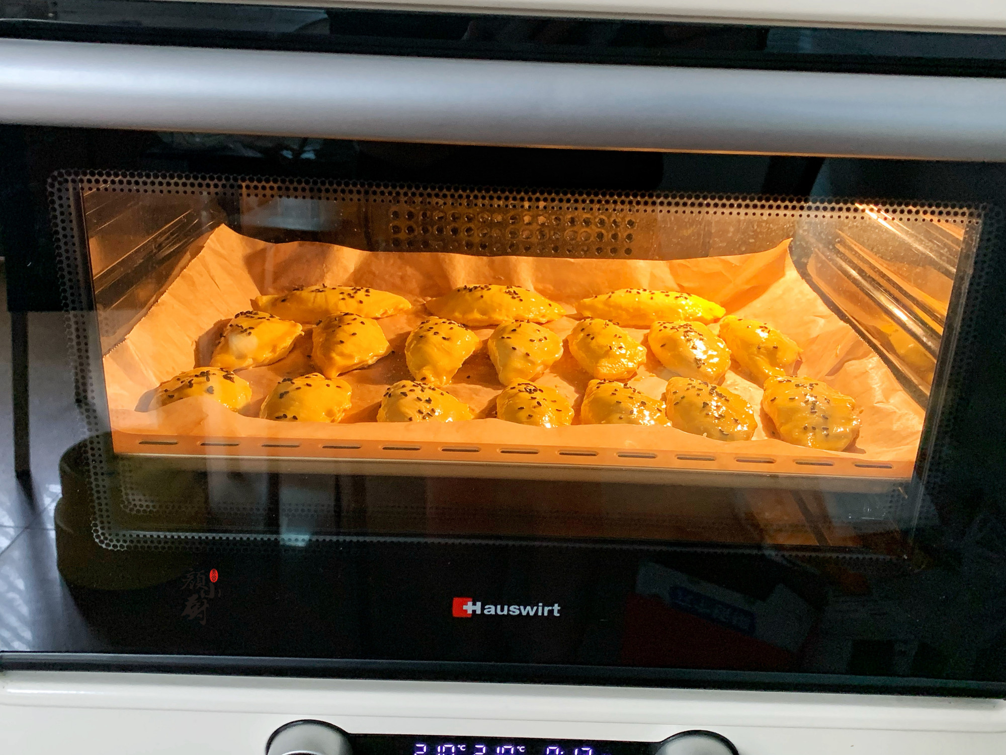 简单很好吃的榴莲酥做法,用蛋挞皮和榴莲做榴莲酥