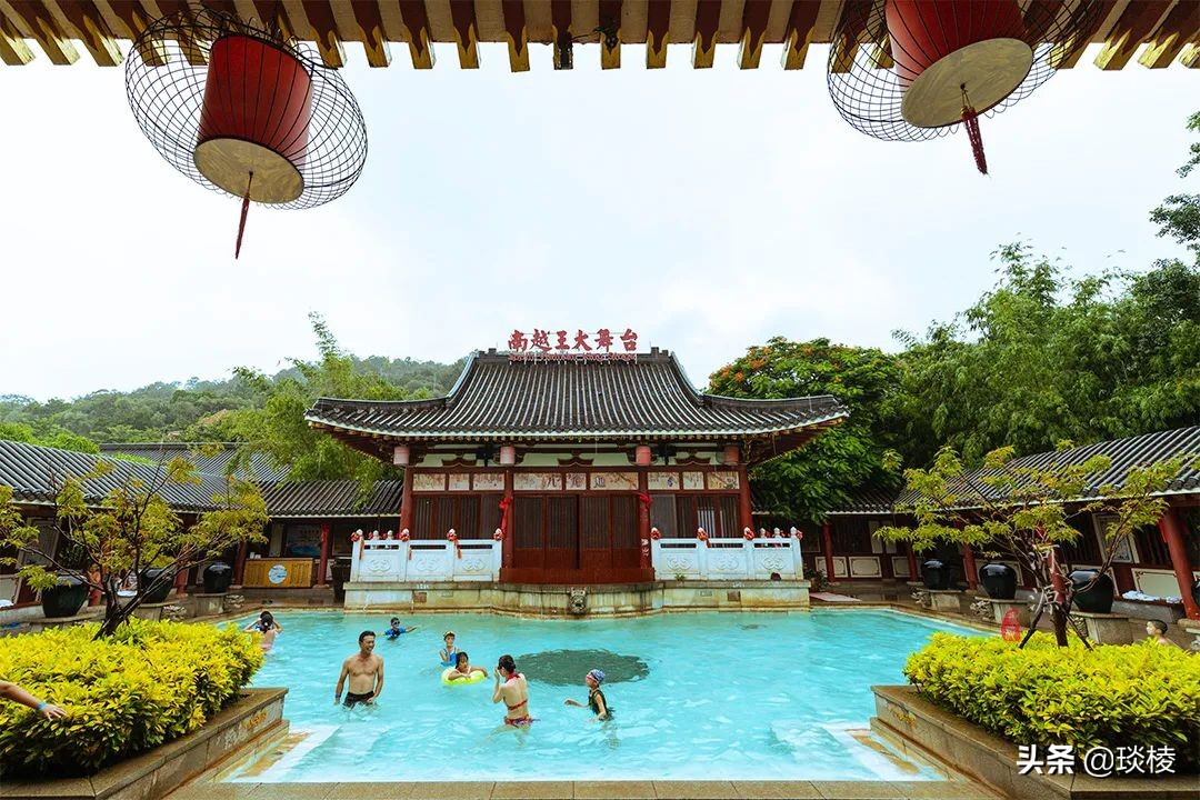 不用出国就能体验瑞士,不用出远门也能享受国际范的温泉