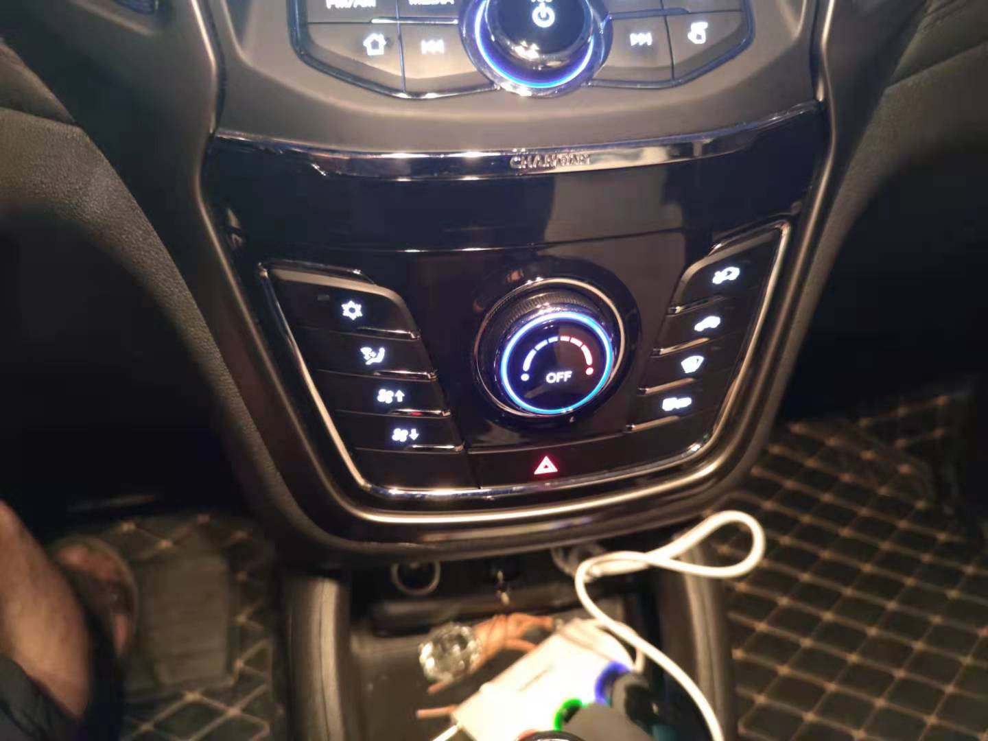 夏日晚上带娃运动,夏天带女儿晚上逛公园的视频