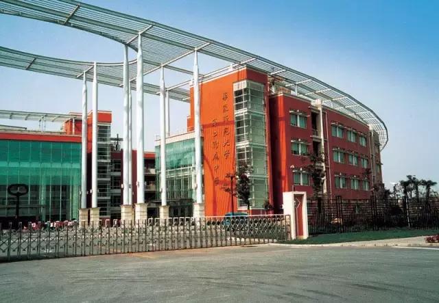 揭秘那些站在上海学霸界巅峰的高中！以后就让孩子上这些学校！