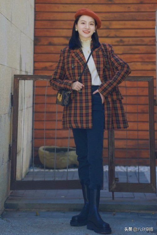 穿格纹西装知性又优雅,复古格纹西装搭配冬季