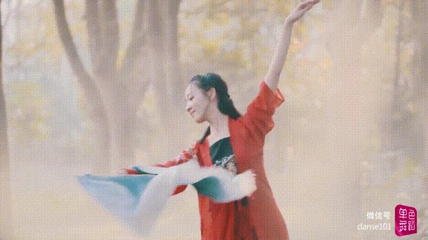 忘不掉的红衣角色话题上热搜！为何穿红色衣服就能变美？