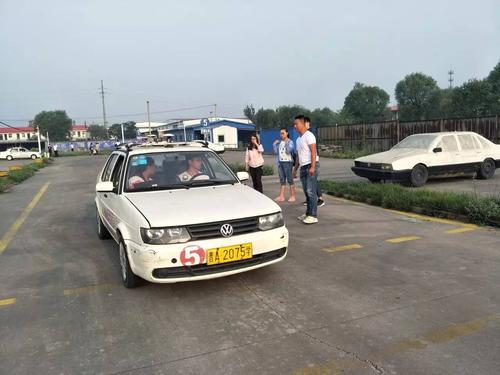 报考驾校几天后让学员开始练车,报考驾校时让你开始练车怎么办