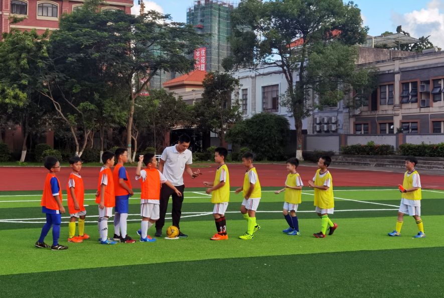 陪娃日记,陪娃训练足球