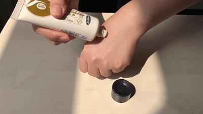 冬天脚跟干裂又起皮怎么办,冬天脚跟干裂起硬皮擦什么保湿好