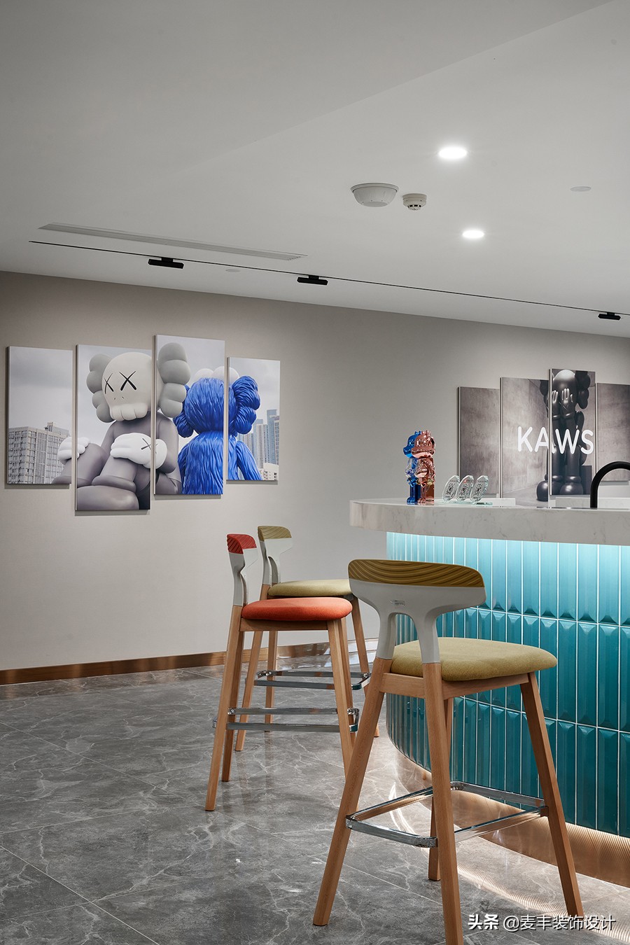 杭州豪华型汽车洗美店THEONE，1000㎡现代主义工装项目落地