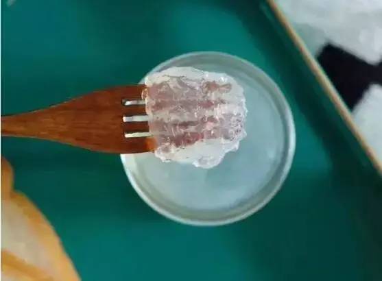 用什么水来炖燕窝比较好,为什么炖燕窝加冰糖