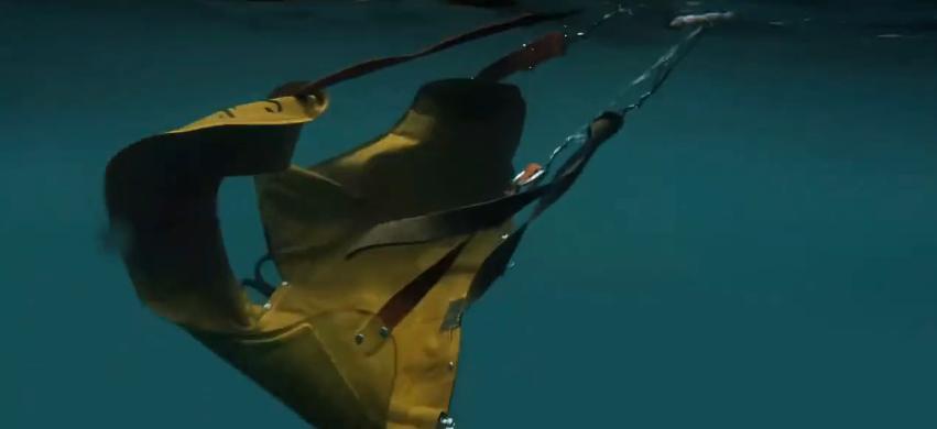 士兵被困海岛上,士兵被困在海上吃鲨鱼