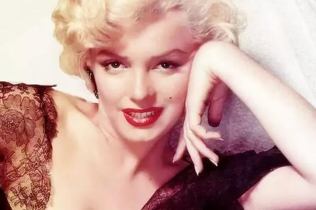 孩子脸上长“痣”别轻易点掉，长对了位置，是天生美人胚子