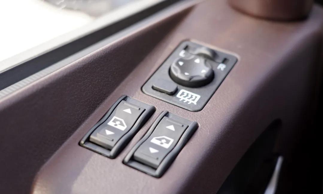 解放jh6卓越版自动挡国六牵引车,解放jh6牵引车卓越版国六自动挡