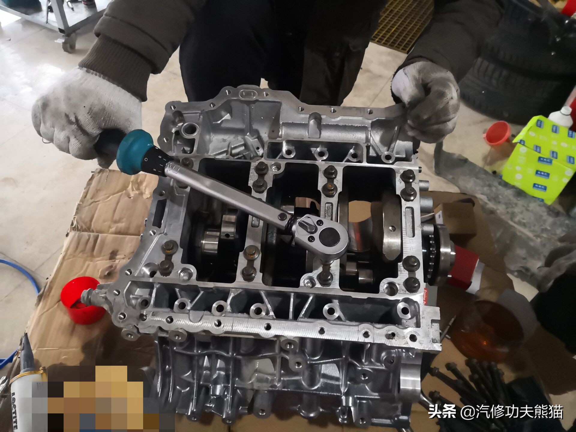 大众途锐急加速发动机故障灯点亮,大众新款途锐车子烧机油