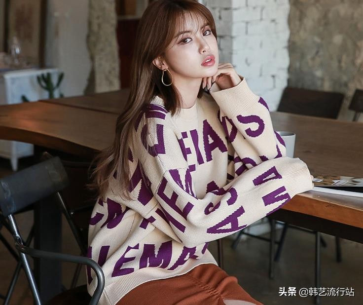 新款韩系秋冬针织毛衣,韩系软糯感浅蓝色针织毛衣