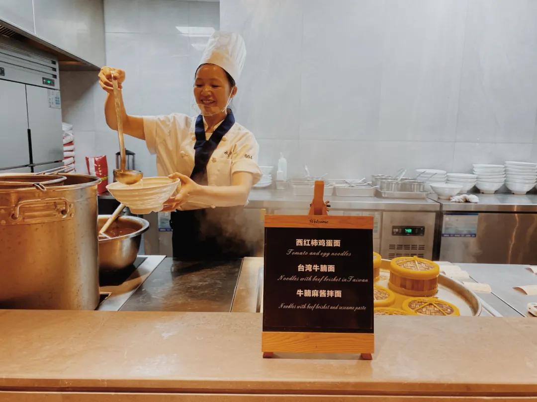 又搓澡去了，看看最贵澡堂的亲弟弟长啥样