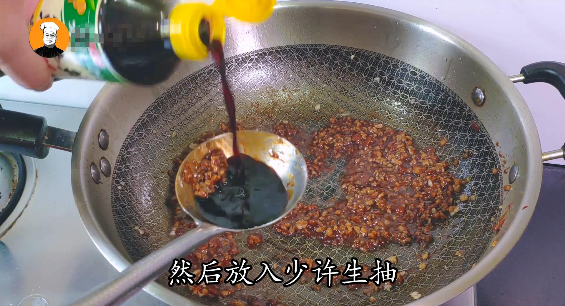 炸酱面怎样做才最好吃,炸酱面的炸酱老北京炸酱是什么