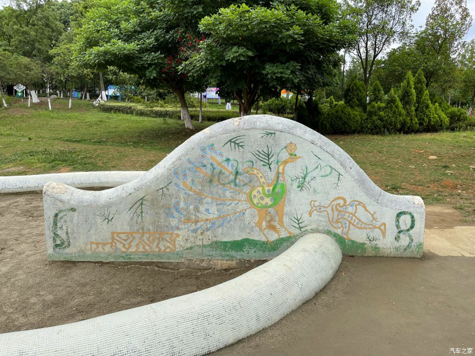 成都人会玩的景点,成都凤凰山公园可以爬山吗