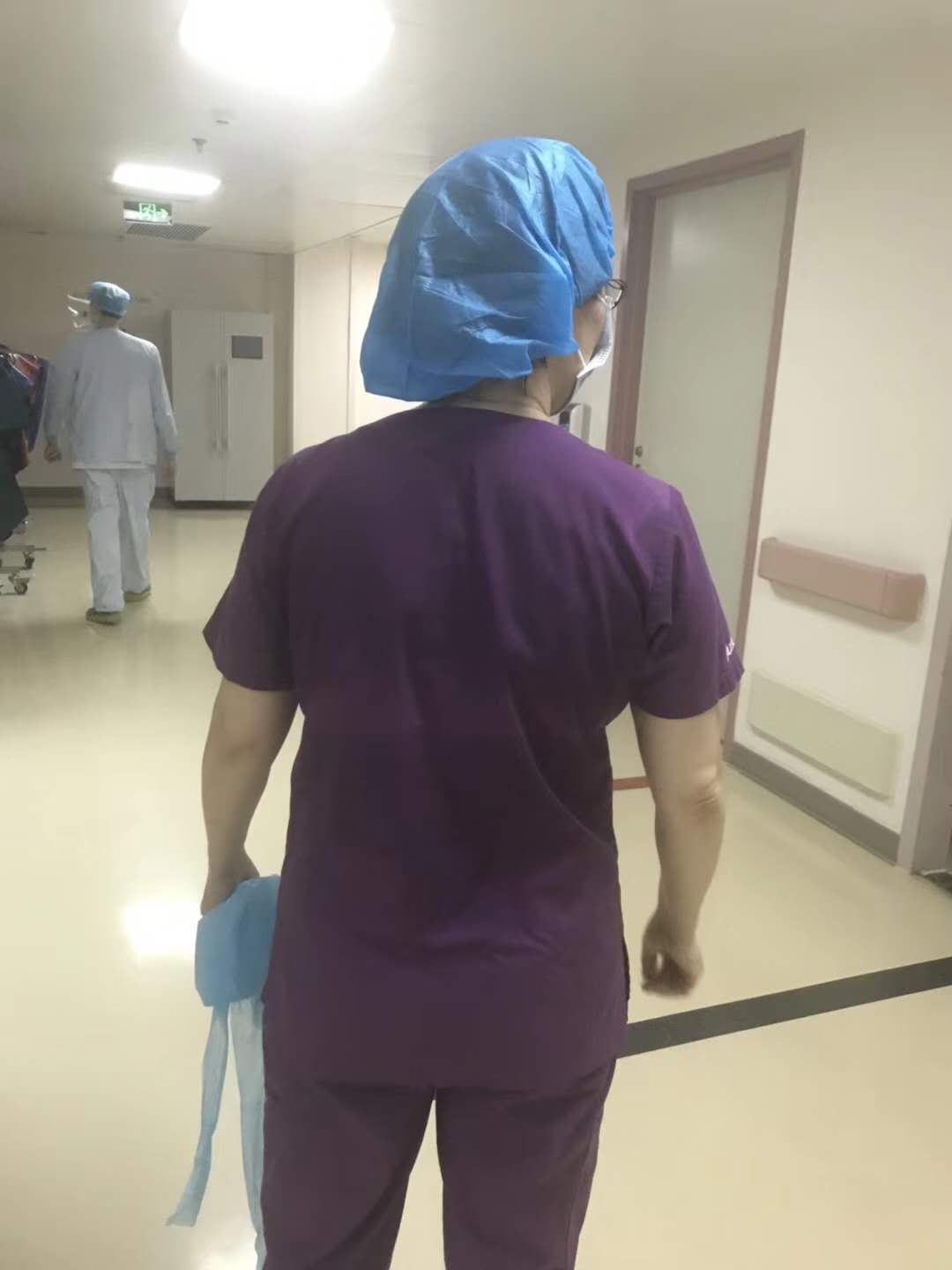 她是患者的一缕阳光，她就是最美女医生