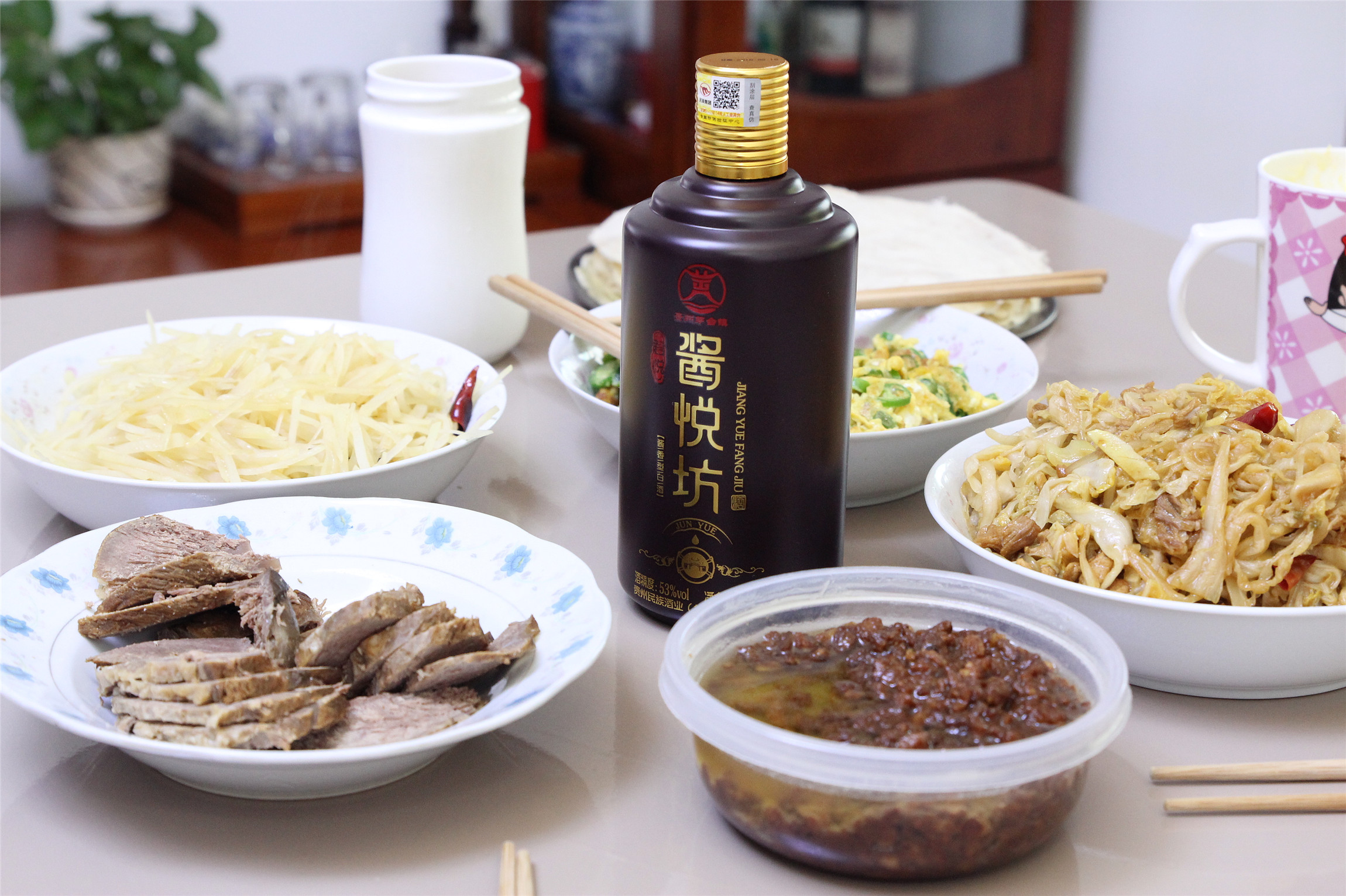 茅台酱悦坊酱香酒哪个好,媲美飞天茅台的几款酱酒