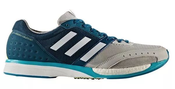 还记得第一双跑鞋吗,还记得第一双碳板跑鞋吗