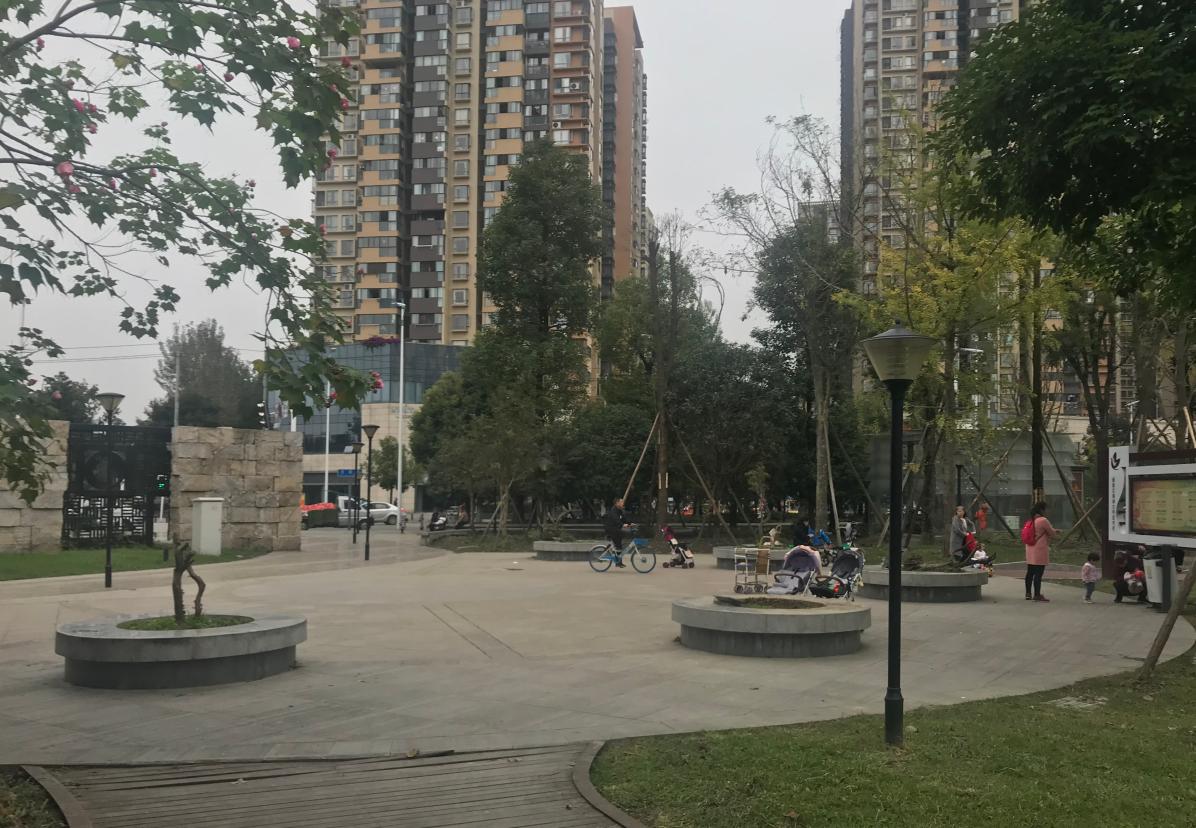 成都目前有多少烂尾楼盘,成都目前有哪些烂尾的楼盘